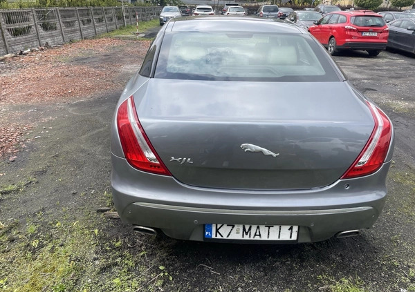 Jaguar XJ cena 25500 przebieg: 150000, rok produkcji 2013 z Piastów małe 22